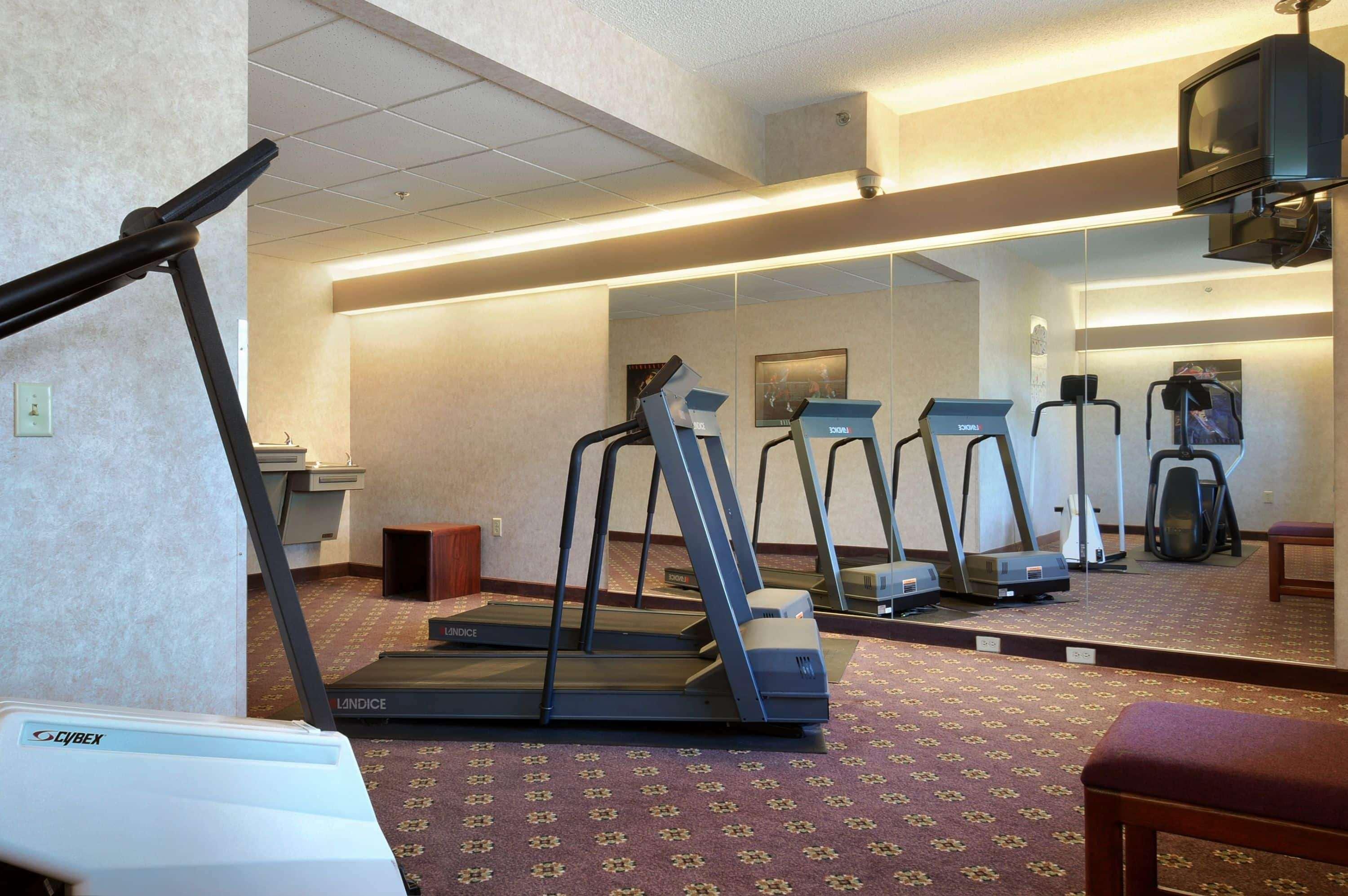 Microtel Inn & Suites By Wyndham Bloomington Msp Airport Exterior photo